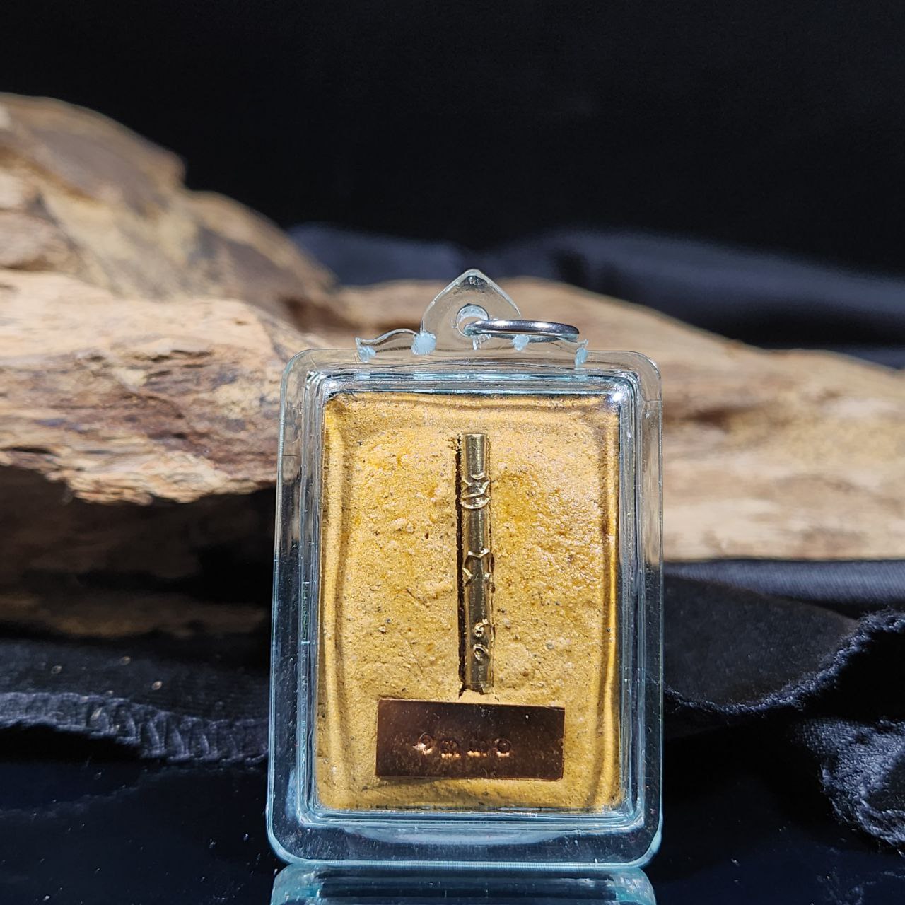 LUANG PHO SOMKUN派咩查芭女灵（黄底） | SAN Pin Selection